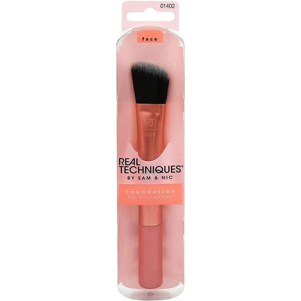 Real Techniques Foundation Brush