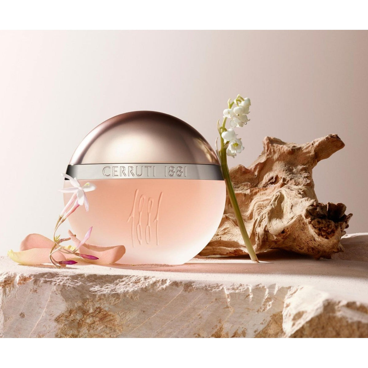 Cerruti 1881 Cerruti 1881 Femme 30ml EDT Spray - Health & Beauty > Personal Care > Cosmetics > Perfumes & Colognes > Eaux De Toilette EDT