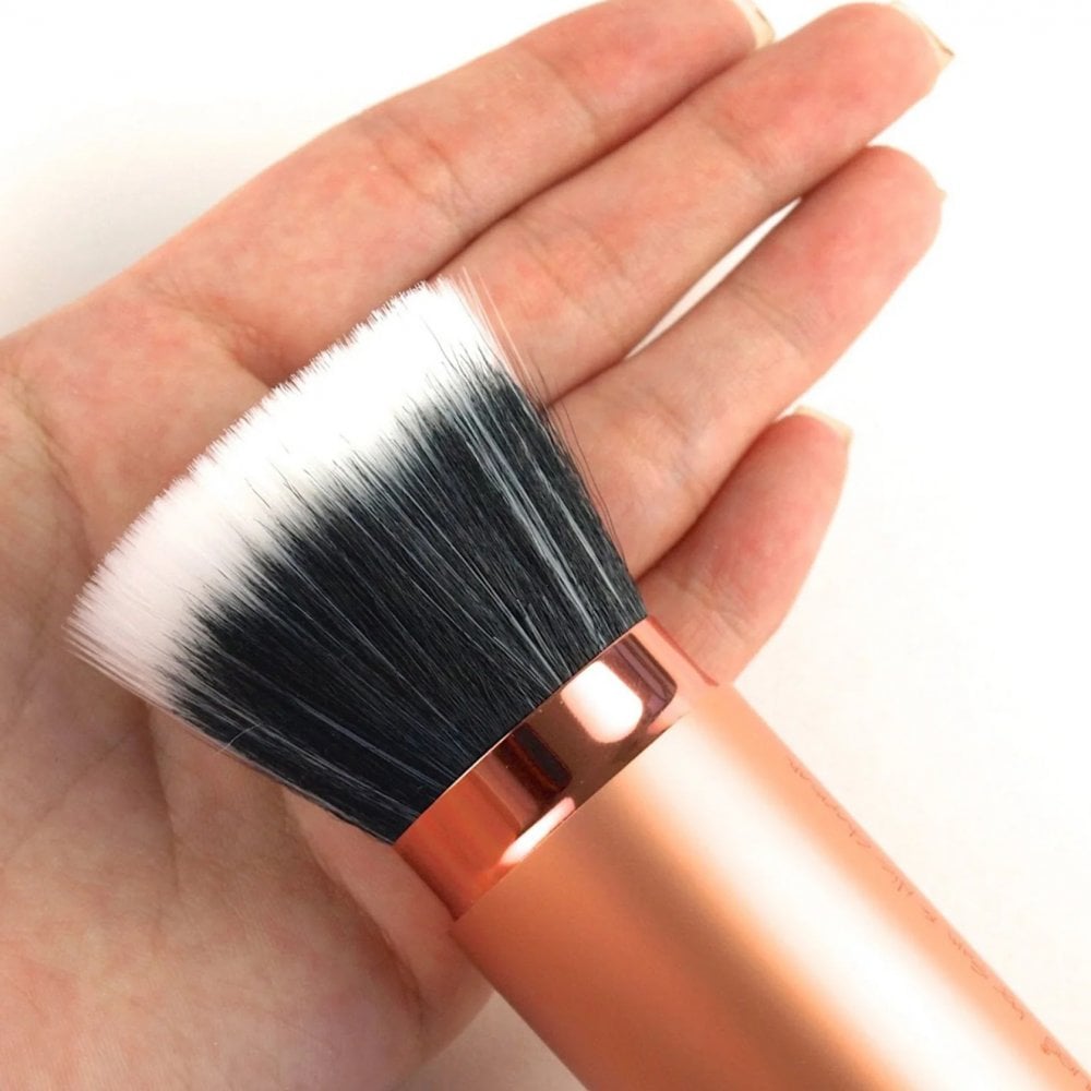 Real Techniques Real Techniques Retractable Bronzer Brush - Health & Beauty > Personal Care > Cosmetics > Cosmetic Tools > Makeup Tools > Makeup Brushes