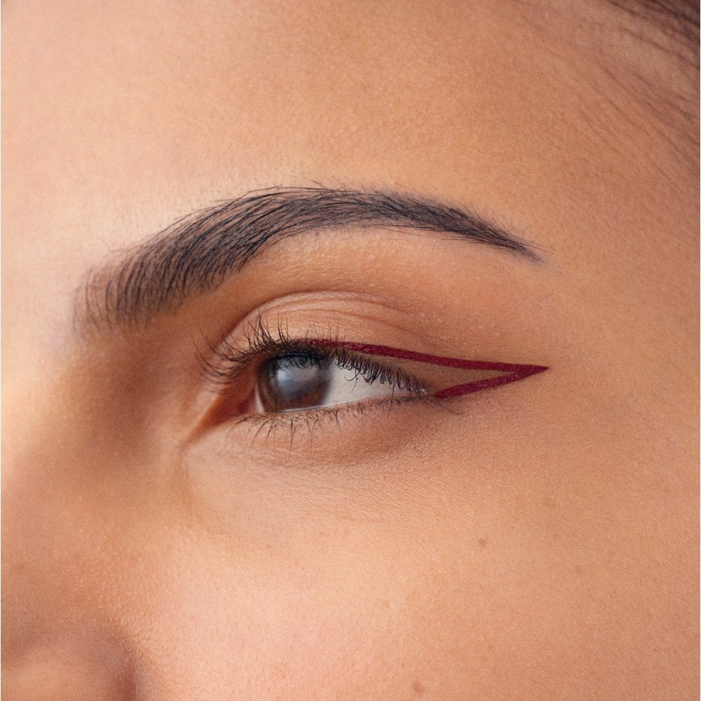 La Perla La Perla Liquid Eyeliner 4.5ml - Deep Red - Health & Beauty > Personal Care > Cosmetics > Makeup > Eye Makeup > Eyeliner