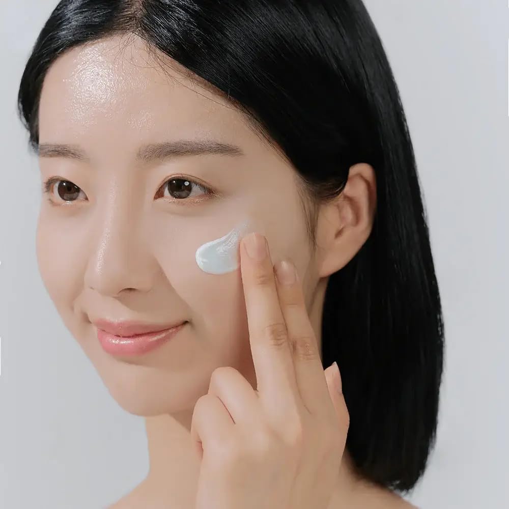 SKIN1004 Madagascar Centella Hyalu-Cica Water-Fit Sun Serum SPF 50+ 50ml